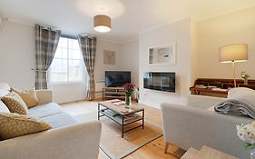 Bakewell- Super Central 2 Bed Apartment